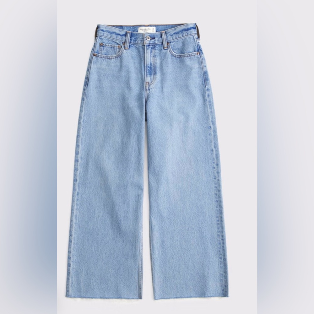 Abercrombie & Fitch High Rise Cropped Wide Leg Jean - Curve Love - Picture 2 of 14